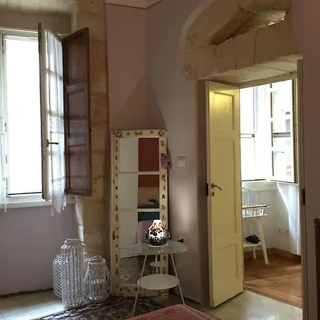 Cosy Central Charming Flat *